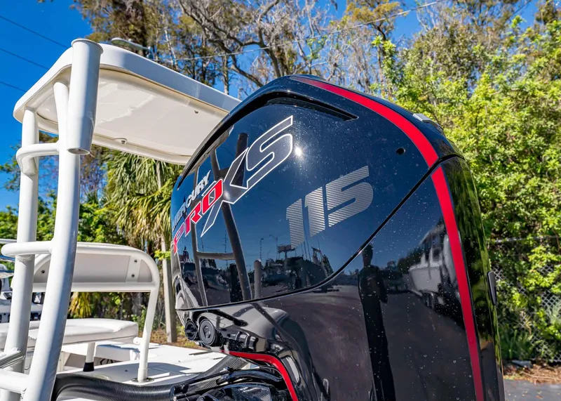 Slide: The Image of 2024 Spyder FX 19 Vapor boat with Mercury Pro XS 115 outboard motor. - 13