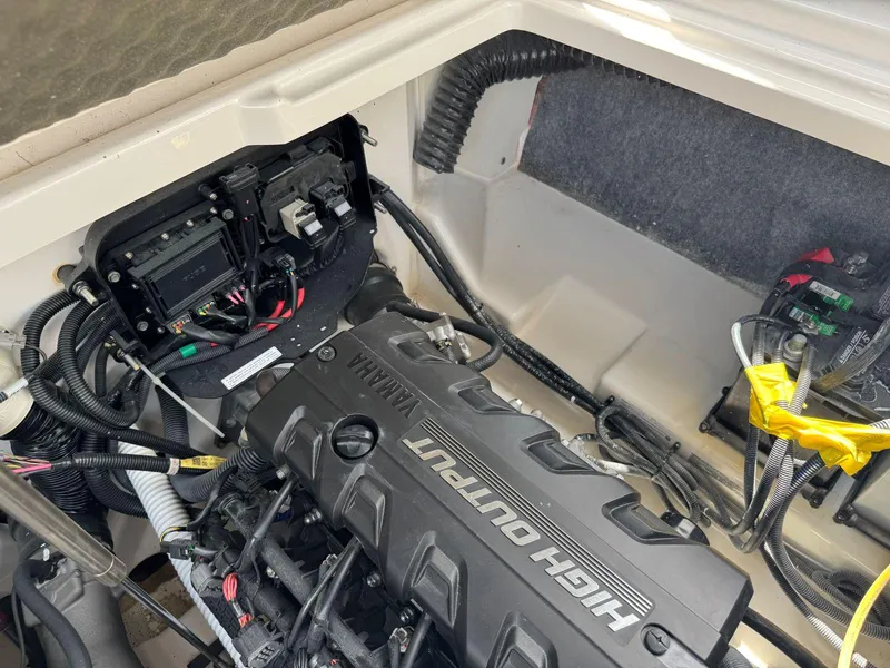 Slide: The Image of Yamaha 252SE 2021 - 56