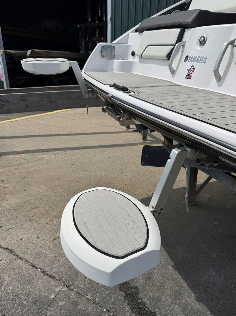 Slide: The Image of Yamaha 252SE 2021 - 63