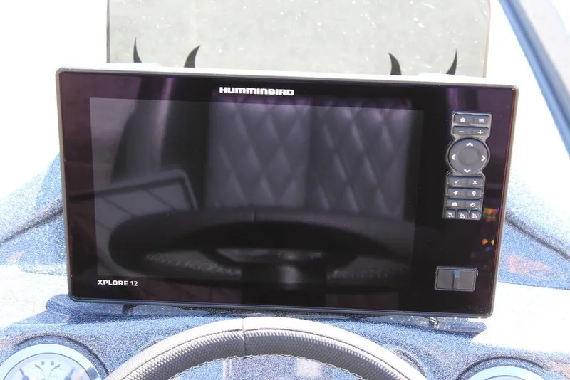 Slide: The Image of Humminbird Xplore 12 display on Phoenix 921 ELITE 2025 dashboard. - 17