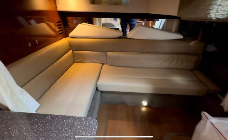 Slide: The Image of Sea Ray 370 Sundancer 2014 - 58