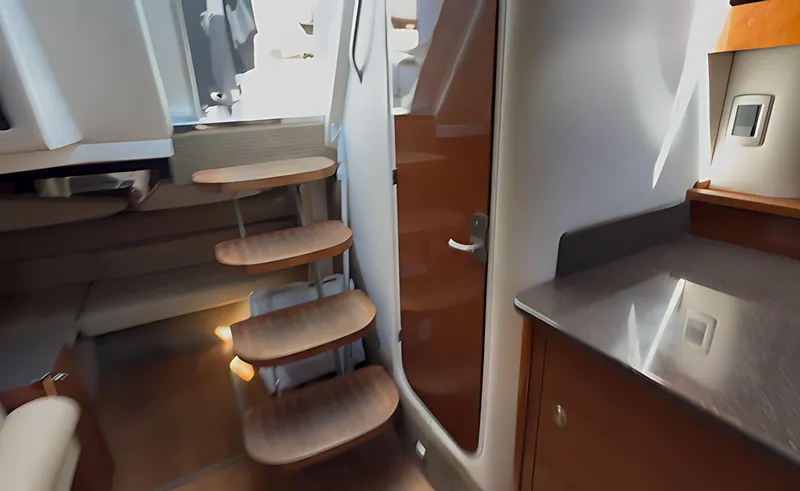 Slide: The Image of Sea Ray 370 Sundancer 2014 - 60