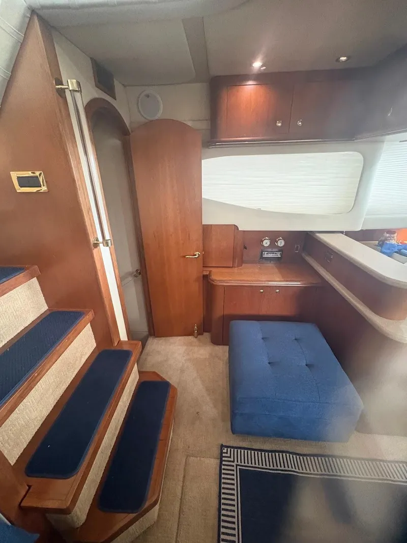 Slide: The Image of Salon - 16