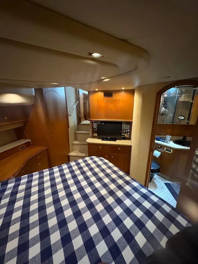 Slide: The Image of Master Stateroom - 24