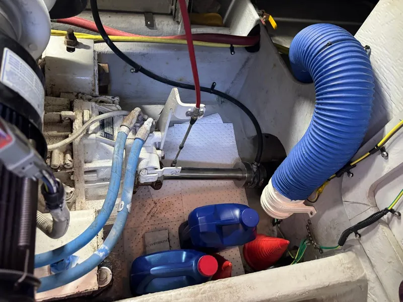 Slide: The Image of Meridian 381 Sedan 2003 - 56