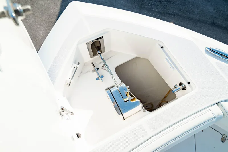 Slide: The Image of Edgewater 340CC 2024 - 50