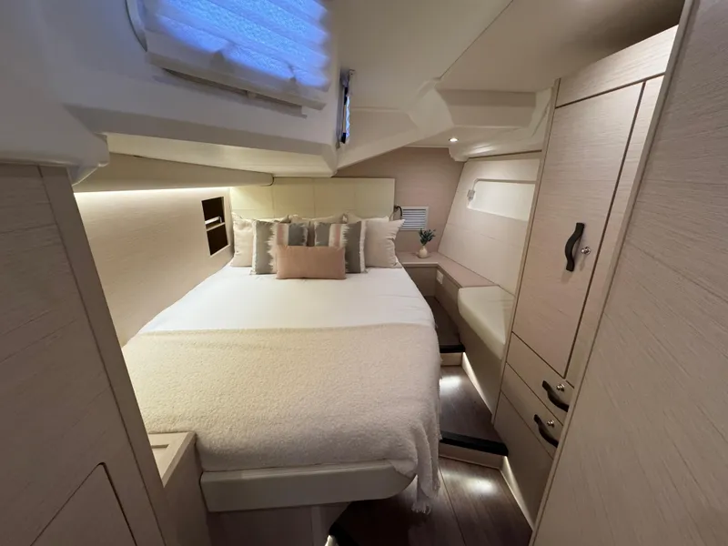 Slide: The Image of Jeanneau 54 2021 - 62