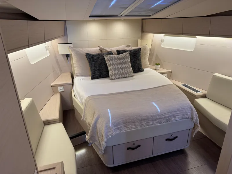 Slide: The Image of Jeanneau 54 2021 - 65