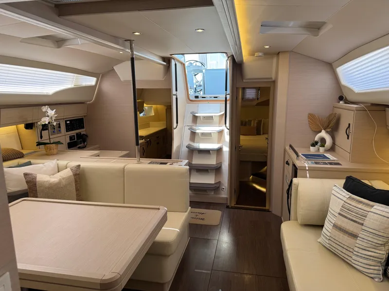 Slide: The Image of Jeanneau 54 2021 - 67