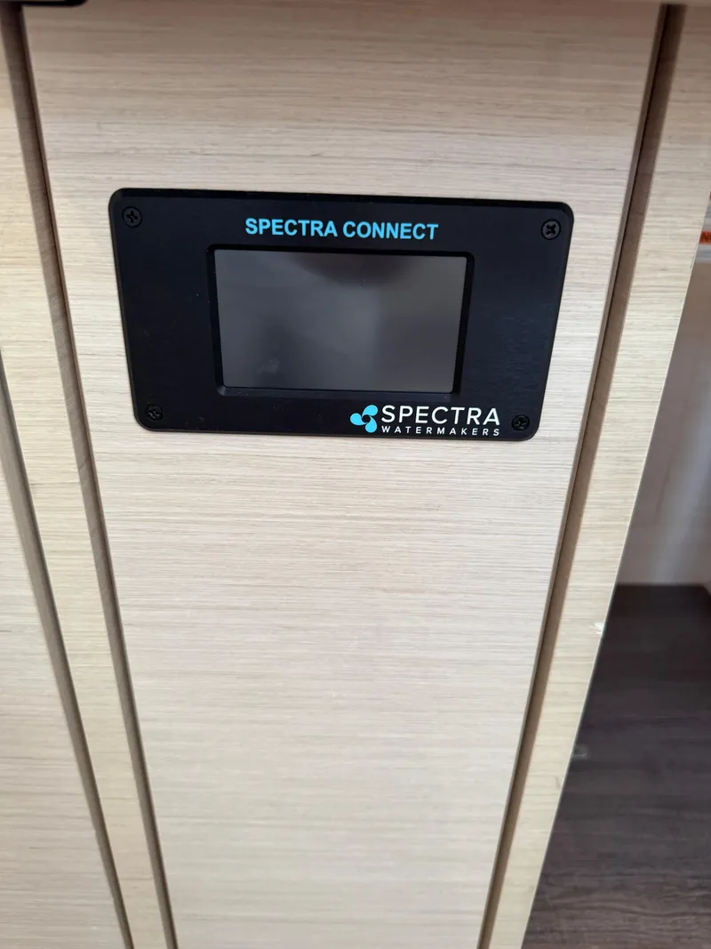 Slide: The Image of Jeanneau 54 2021 - 69