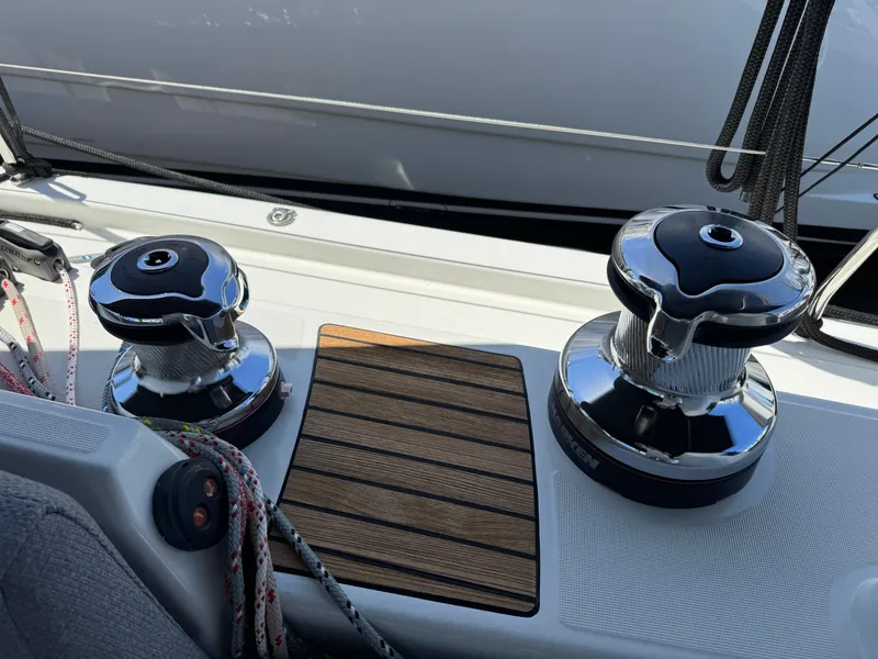 Slide: The Image of Jeanneau 54 2021 - 76