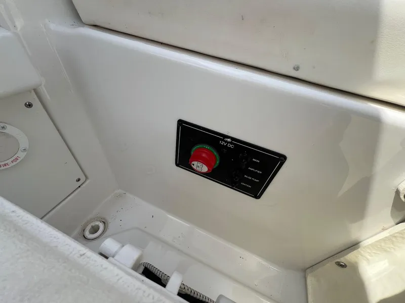 Slide: The Image of 12V DC panel on 2015 Monterey 218 Super Sport boat. - 27