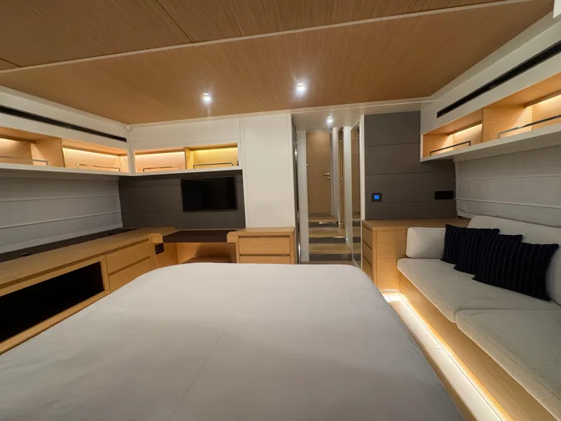 Slide: The Image of Pardo E60 2022 - 65