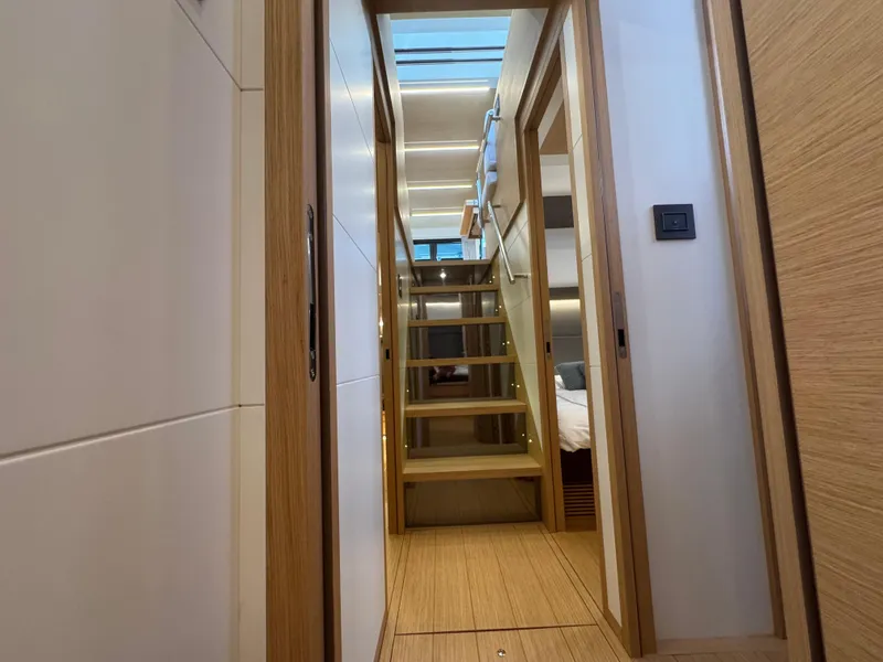 Slide: The Image of Pardo E60 2022 - 83