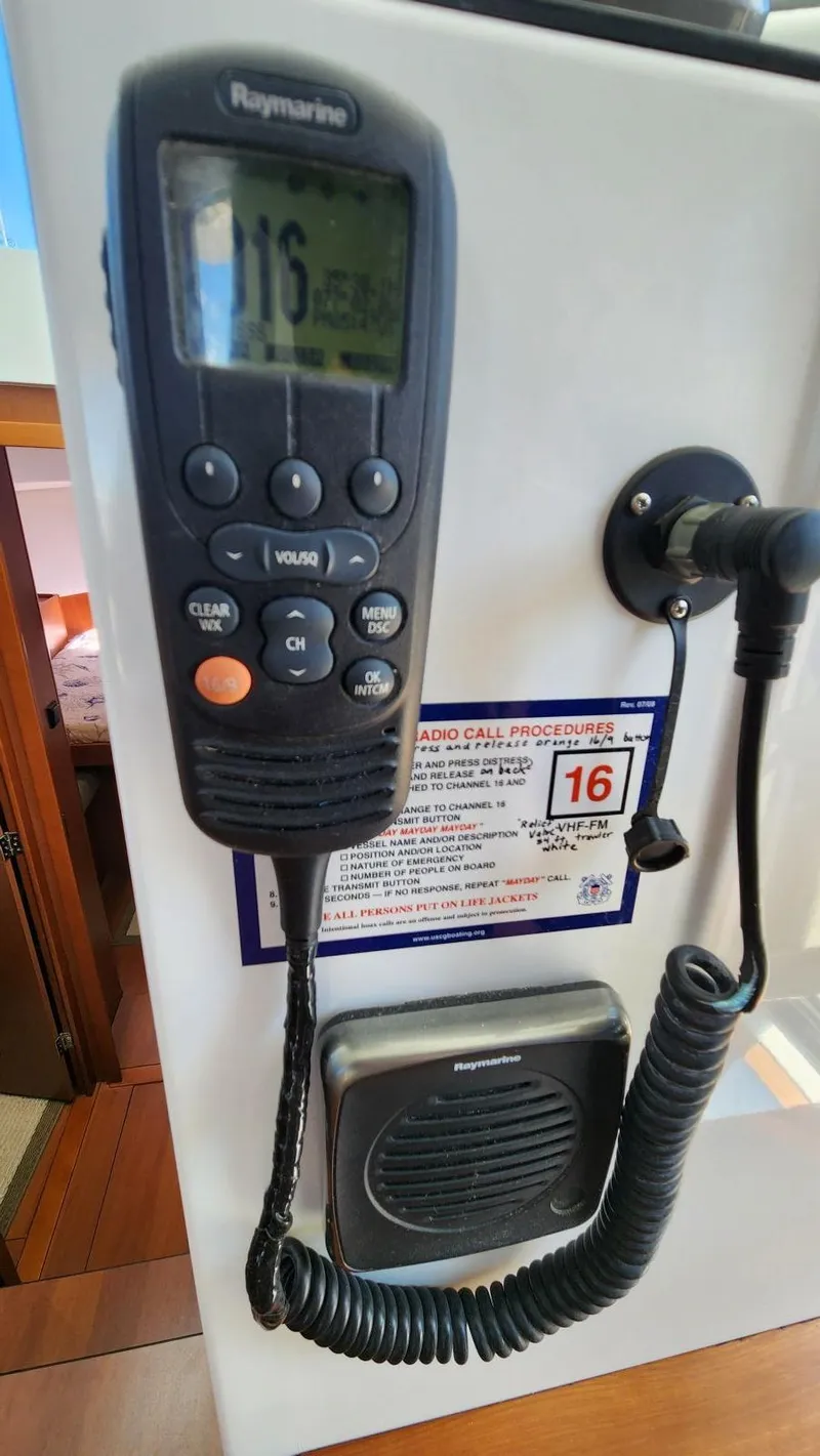 Slide: The Image of VHF radio on 2015 Beneteau Swift Trawler 34, featuring Raymarine equipment. - 38