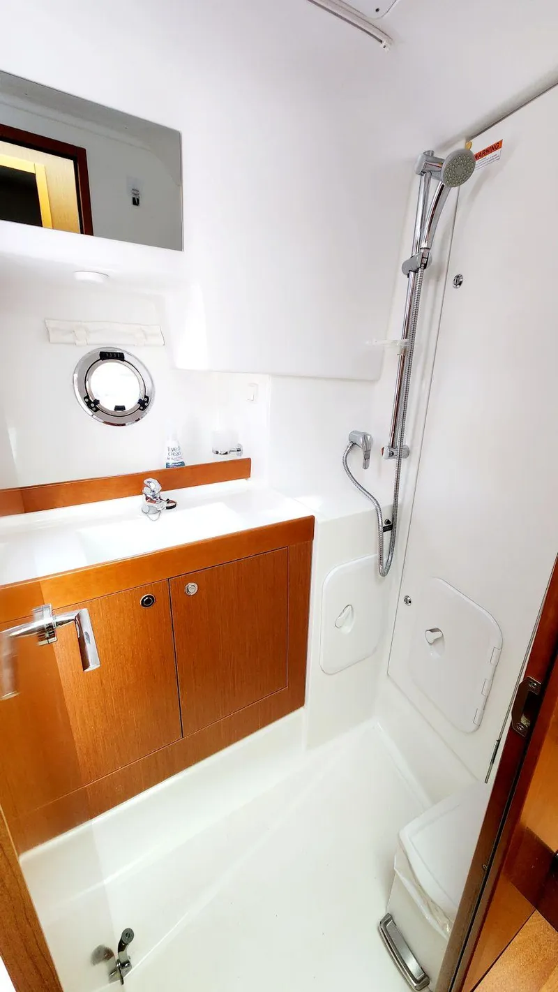 Slide: The Image of Beneteau Swift Trawler 34 2015 - 50