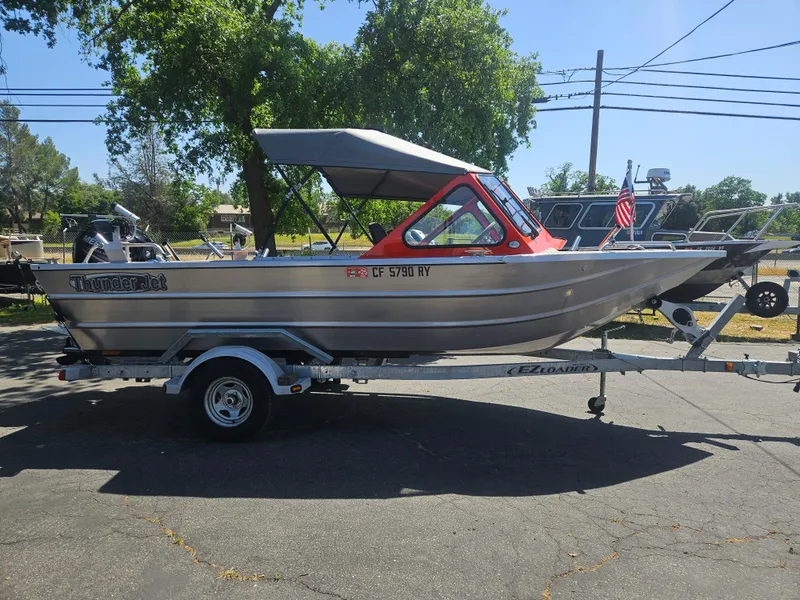 Slide: The Image of Thunder Jet V186 Eco 2017 - 1