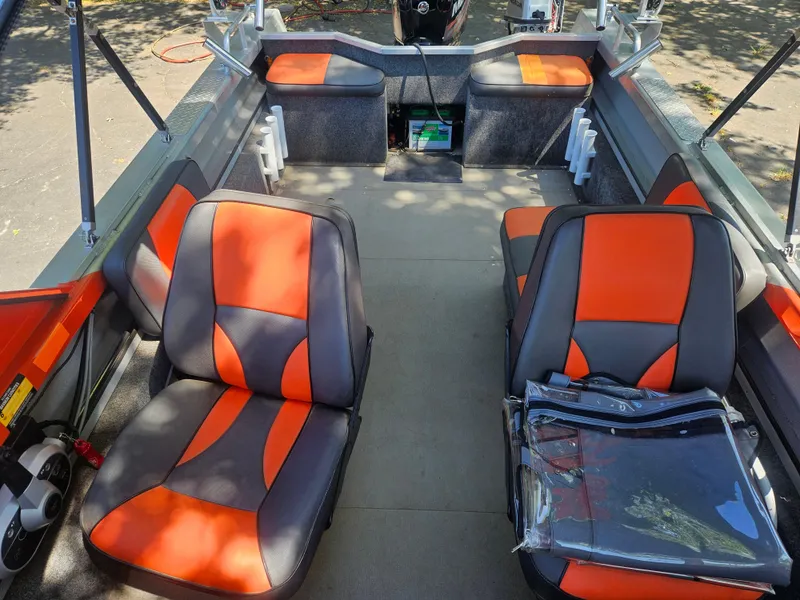 Slide: The Image of Thunder Jet V186 Eco 2017 - 8