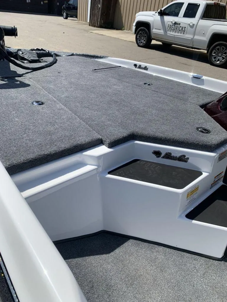 Slide: The Image of Bass Cat Bobcat 2024 - 4