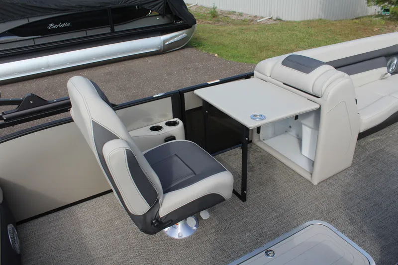 Slide: The Image of Barletta Cabrio 24UC 2025 - 10