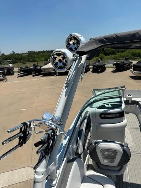 Slide: The Image of Crownline Boats E235 SURF 2024 - 12