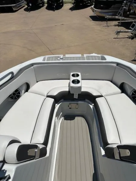 Slide: The Image of Crownline Boats E235 SURF 2024 - 8