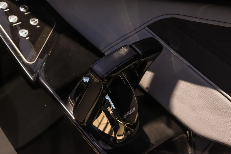 Slide: The Image of Throttle control of 2024 Yamaha Boats 255XD, showcasing sleek design and functionality. - 25