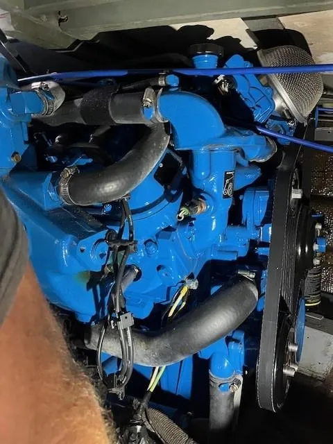 Slide: The Image of 1970 Chris-Craft Commander Sport Cruiser engine, blue, detailed view. - 15