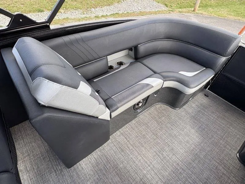 Slide: The Image of Crest Caribbean RS 230 SLC 2023 - 54