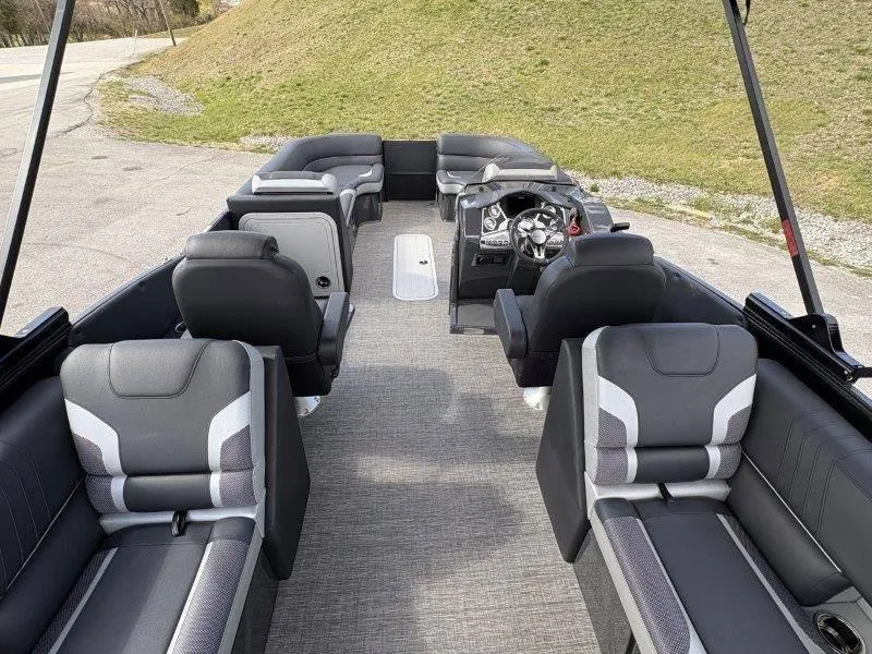 Slide: The Image of Crest Caribbean RS 230 SLC 2023 - 57