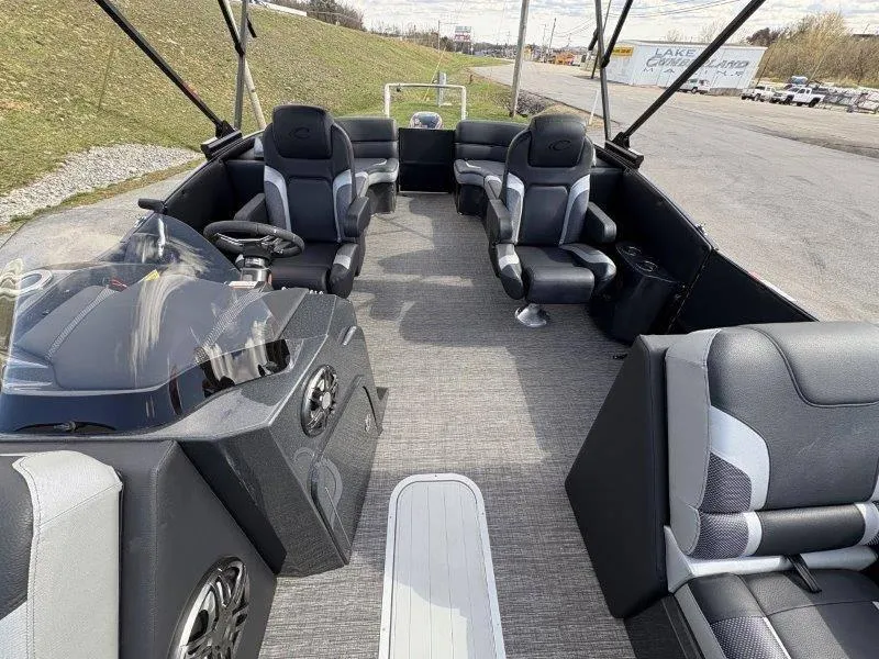 Slide: The Image of Crest Caribbean RS 230 SLC 2023 - 59