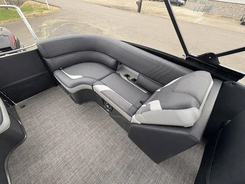 Slide: The Image of Crest Caribbean RS 230 SLC 2023 - 97