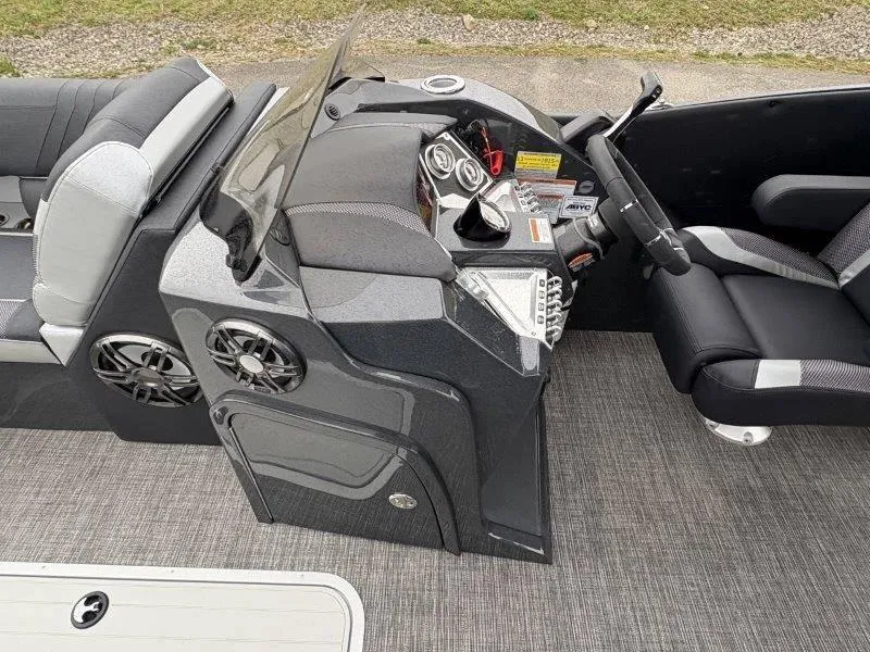 Slide: The Image of Crest Caribbean RS 230 SLC 2023 - 98