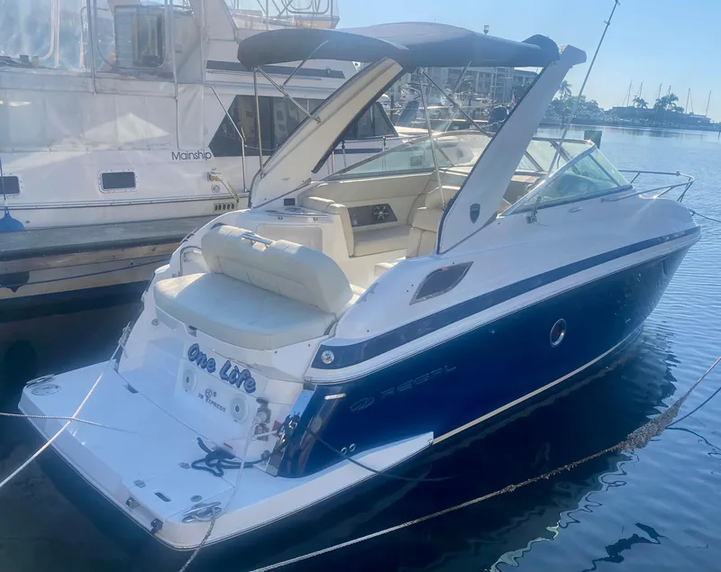 The Image of Regal 28 Express 2018 - 0