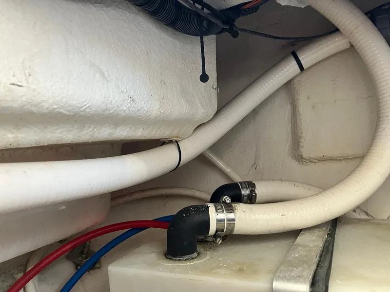 Slide: The Image of Regal 28 Express 2018 - 21