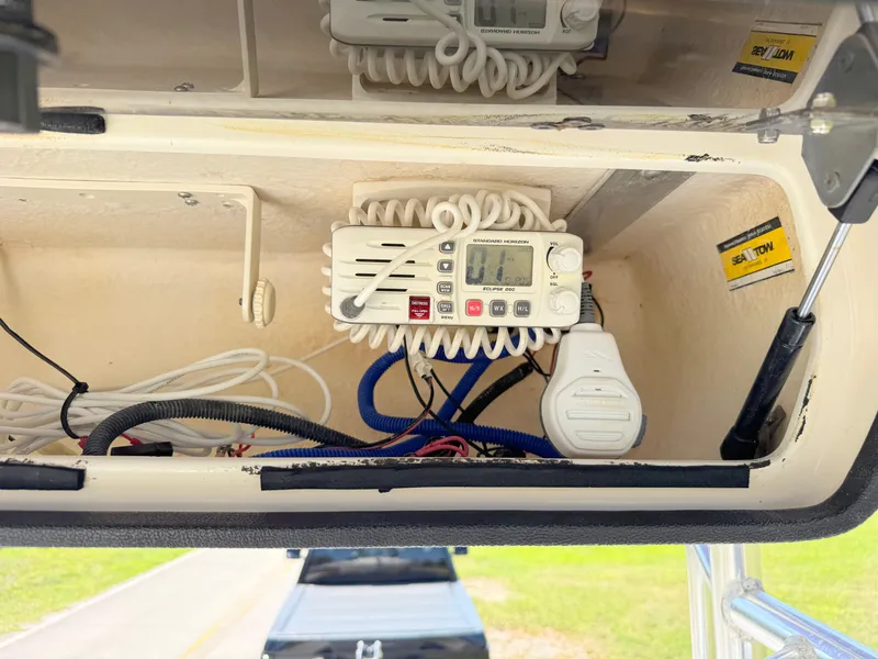 Slide: The Image of 2005 Sea Chaser 2100 Offshore boat console with radio and wiring. - 18