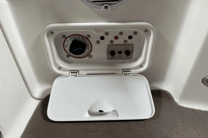 Slide: The Image of Regal 2600 Regal 2003 - 42