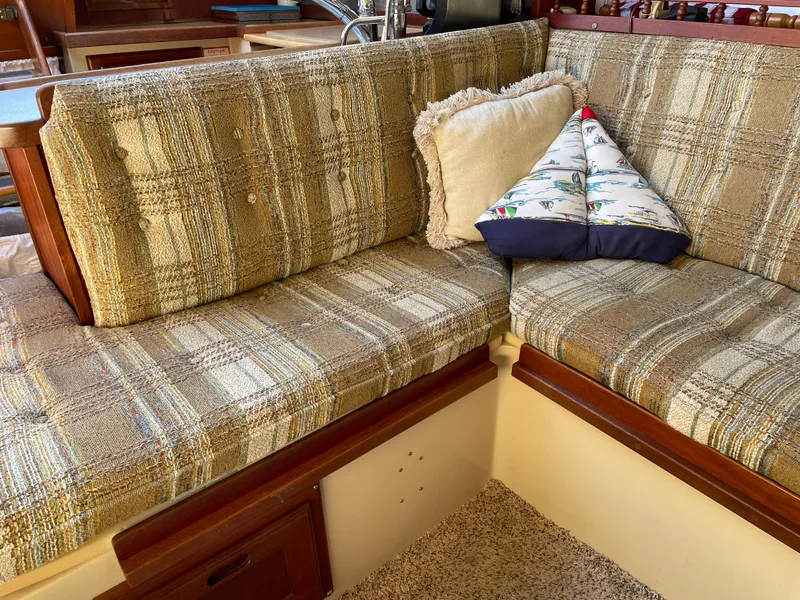 Slide: The Image of Catalina 30 1982 - 50