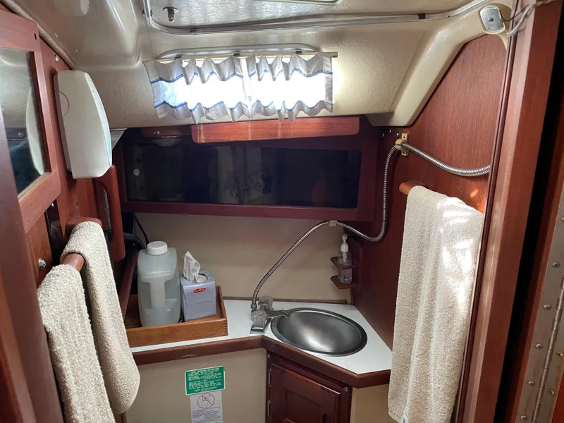 Slide: The Image of Catalina 30 1982 - 63