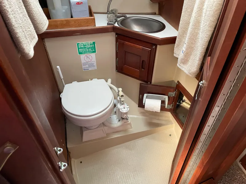 Slide: The Image of Catalina 30 1982 - 64