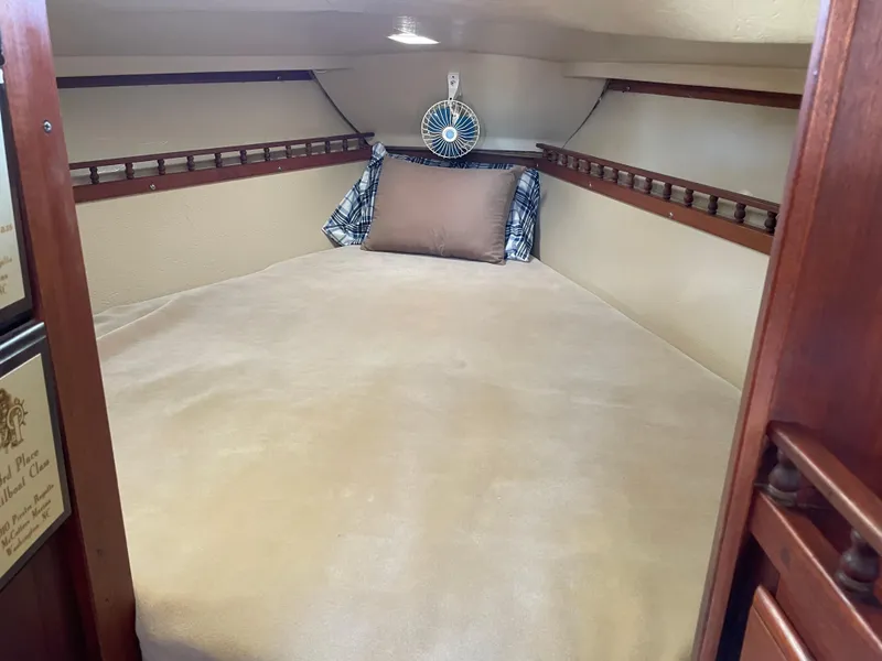 Slide: The Image of Catalina 30 1982 - 65