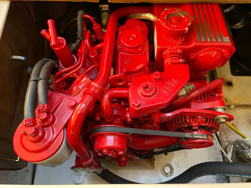 Slide: The Image of Catalina 30 1982 - 70