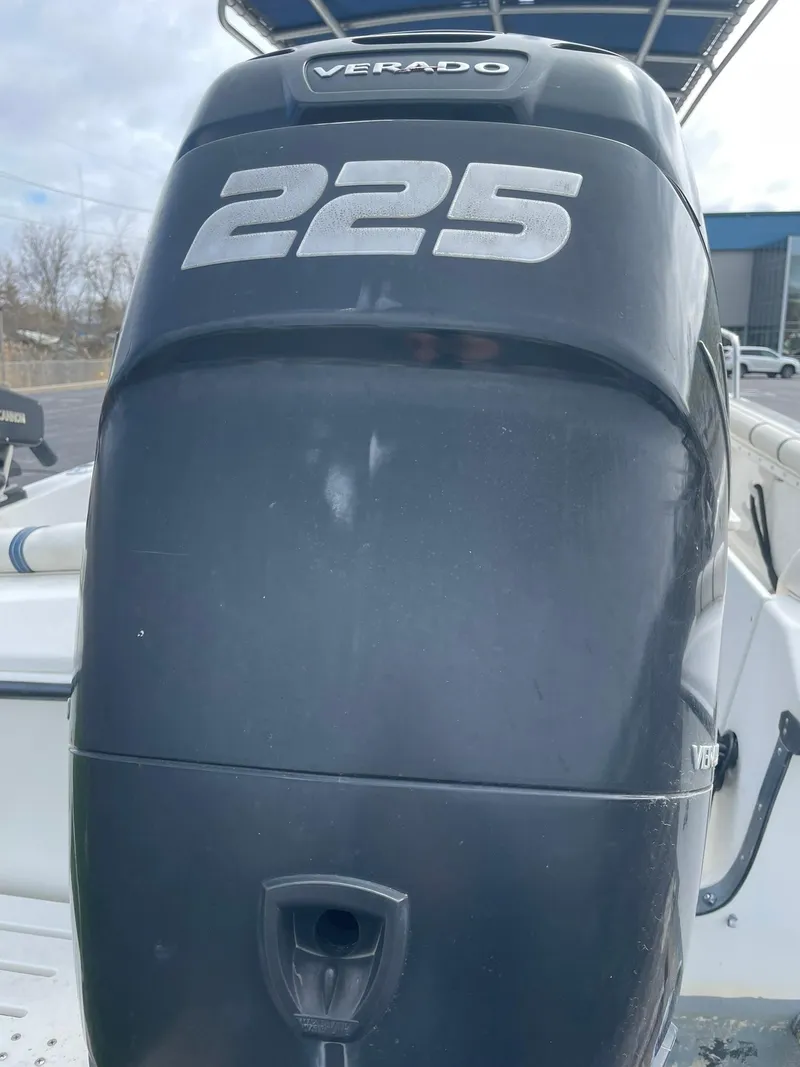 Slide: The Image of Outboard motor on 2000 Edgewater 220CC boat, featuring Verado 225 engine. - 6