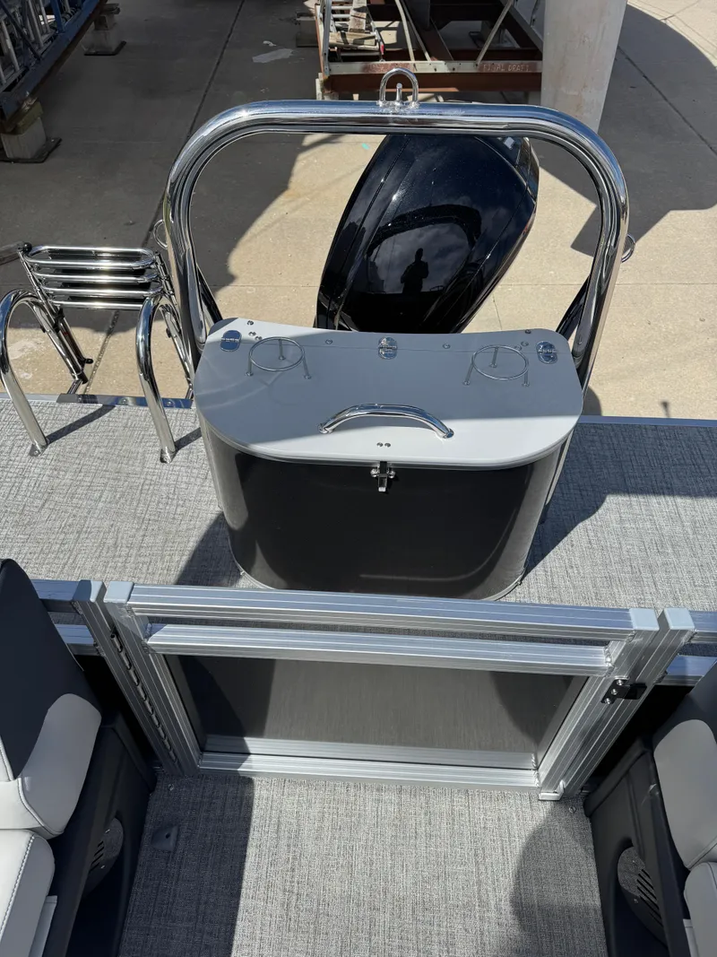 Slide: The Image of 2025 Tahoe Pontoon LTZ Quad Lounger with sleek design and modern features. - 16