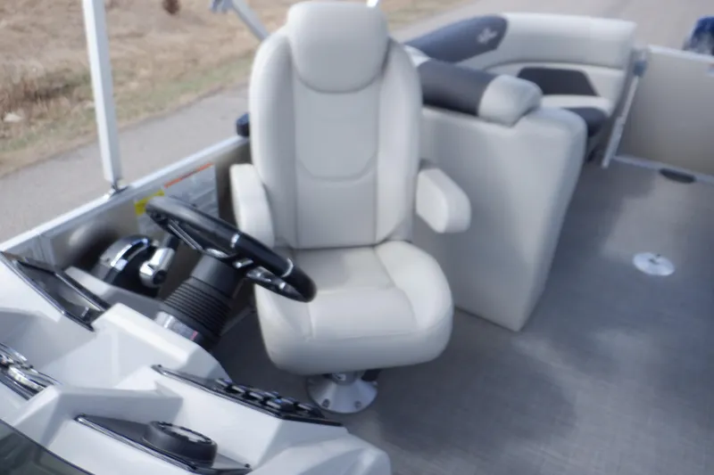Slide: The Image of Luxurious seating on 2024 SunChaser Geneva Cruise 22 LR DH pontoon boat. - 18
