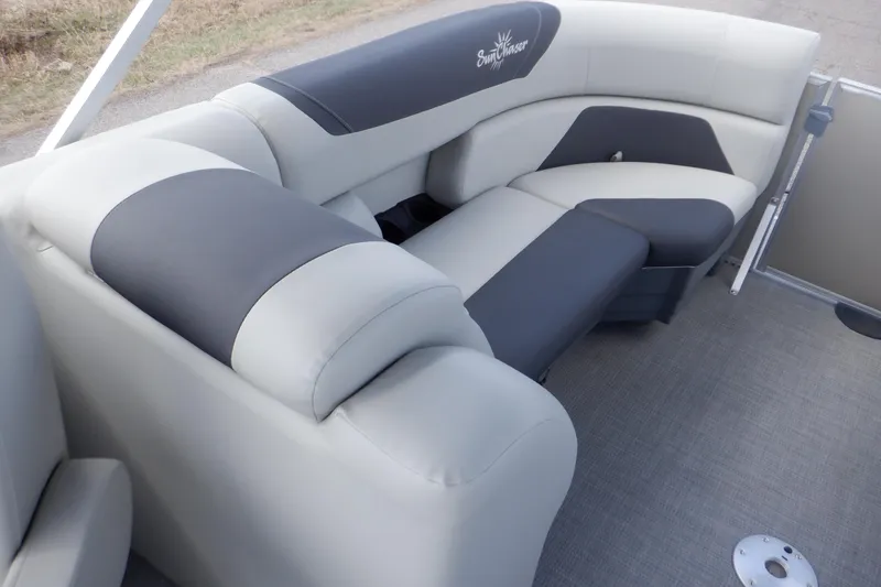 Slide: The Image of Capacity label on 2024 SunChaser Geneva Cruise 22 LR DH, max 11 persons or 1500 lbs. - 24