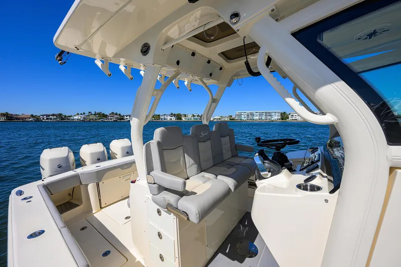 Slide: The Image of Scout 355 LXF 2023 - 54