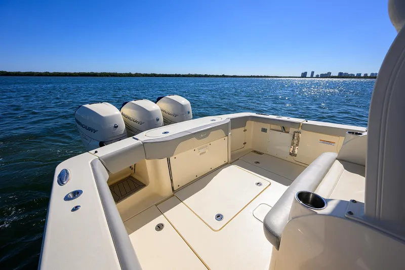 Slide: The Image of Scout 355 LXF 2023 - 56