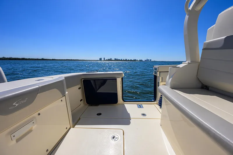 Slide: The Image of Scout 355 LXF 2023 - 67