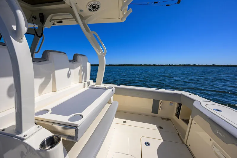 Slide: The Image of Scout 355 LXF 2023 - 72